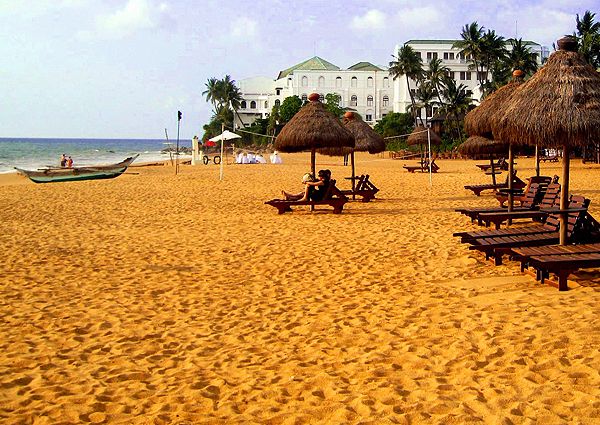 Mount Lavinia Beach